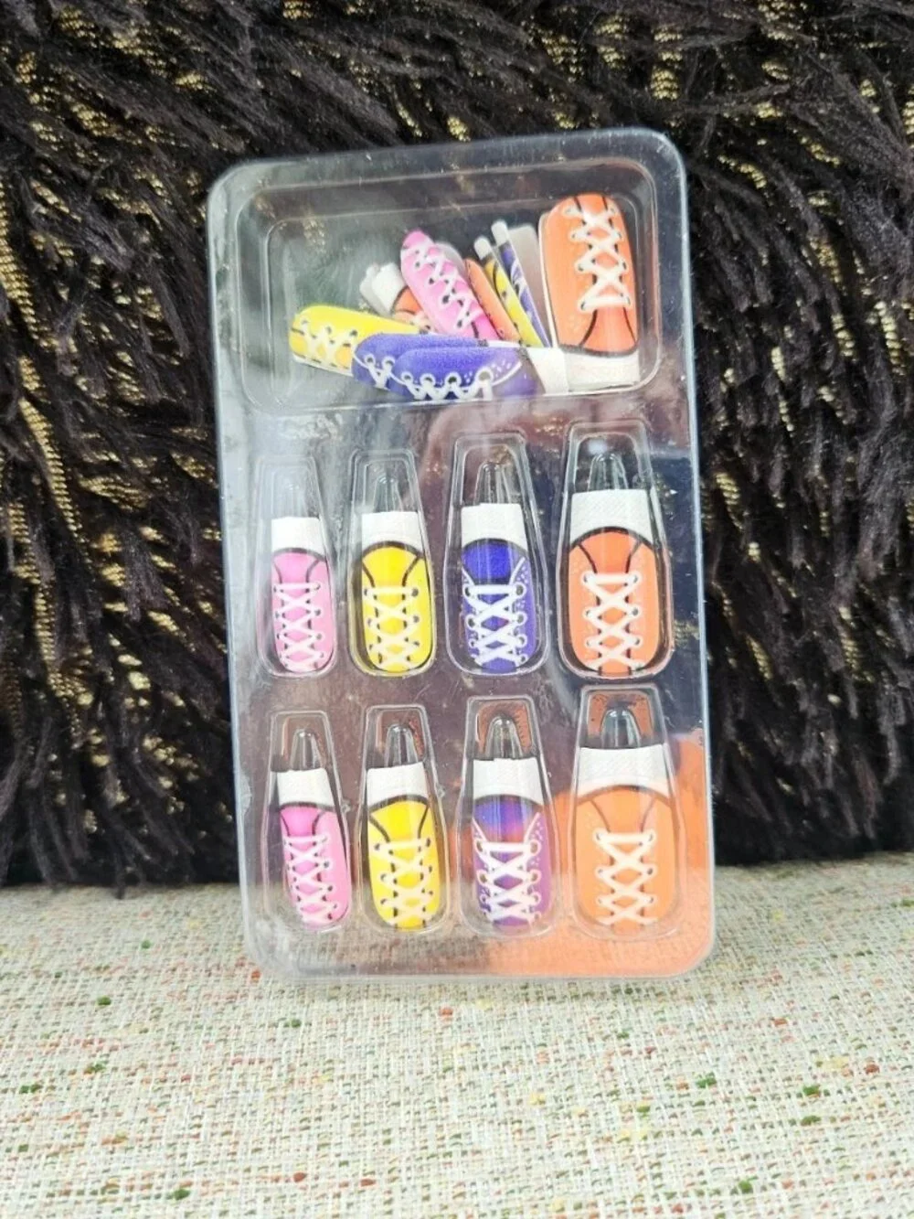 Nails 24 pcs 2 Minute Manicure Shoe Laces style Multi Color Nails New in box